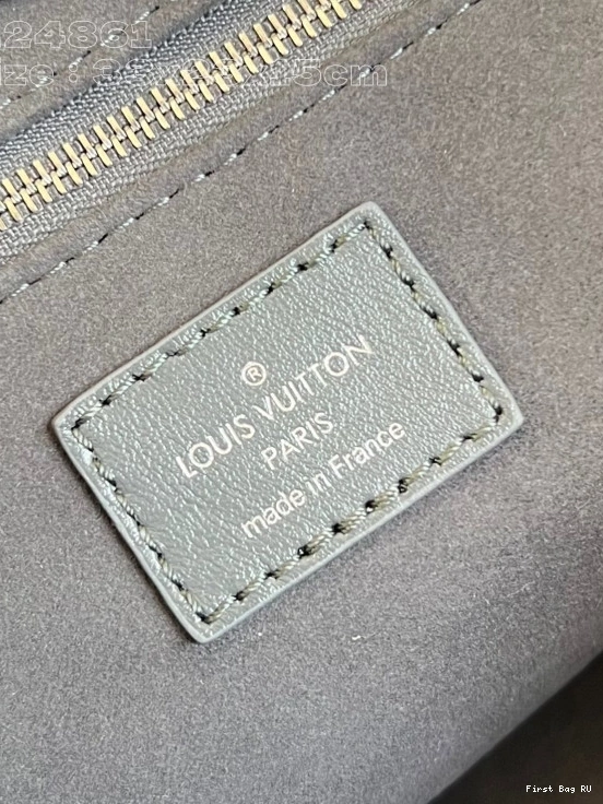 Firstbag ru x -33.5 CarryAll VUITTON 23x15cm LOUIS Cargo 0716